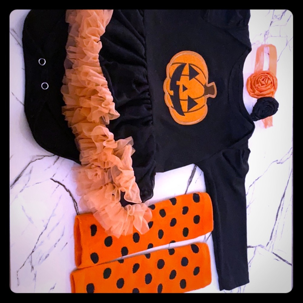 Pumpkin dress onzie